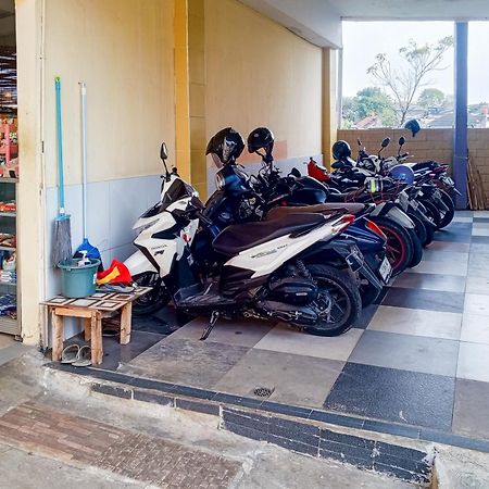 Malibu Syariah Bogor Redpartner Hotel Ngoại thất bức ảnh