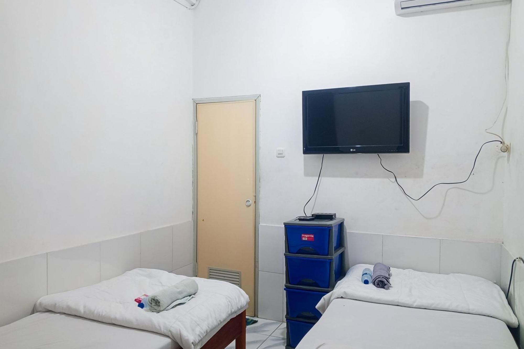 Malibu Syariah Bogor Redpartner Hotel Ngoại thất bức ảnh