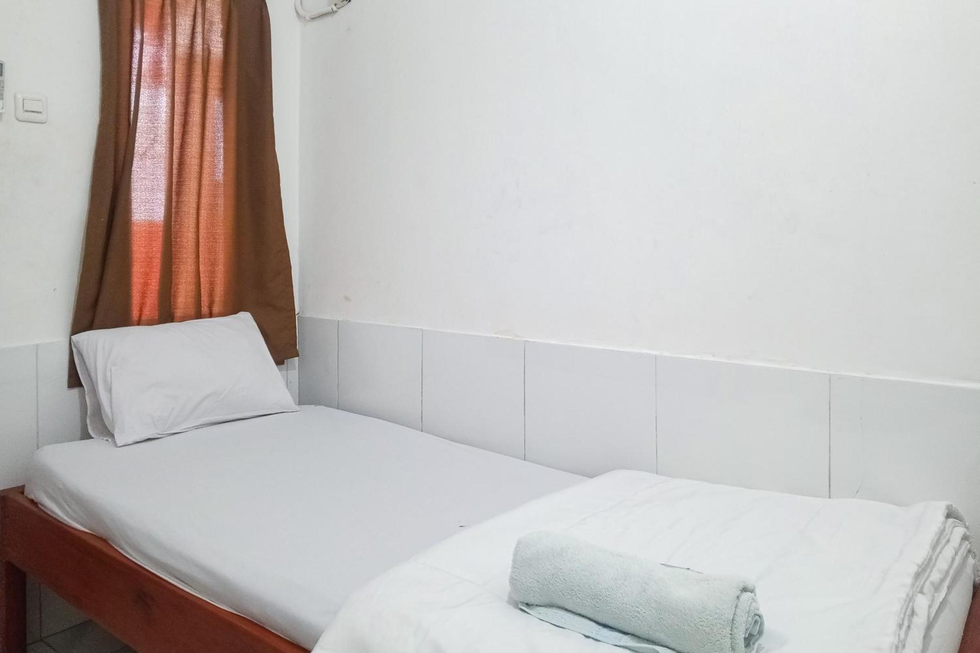Malibu Syariah Bogor Redpartner Hotel Ngoại thất bức ảnh