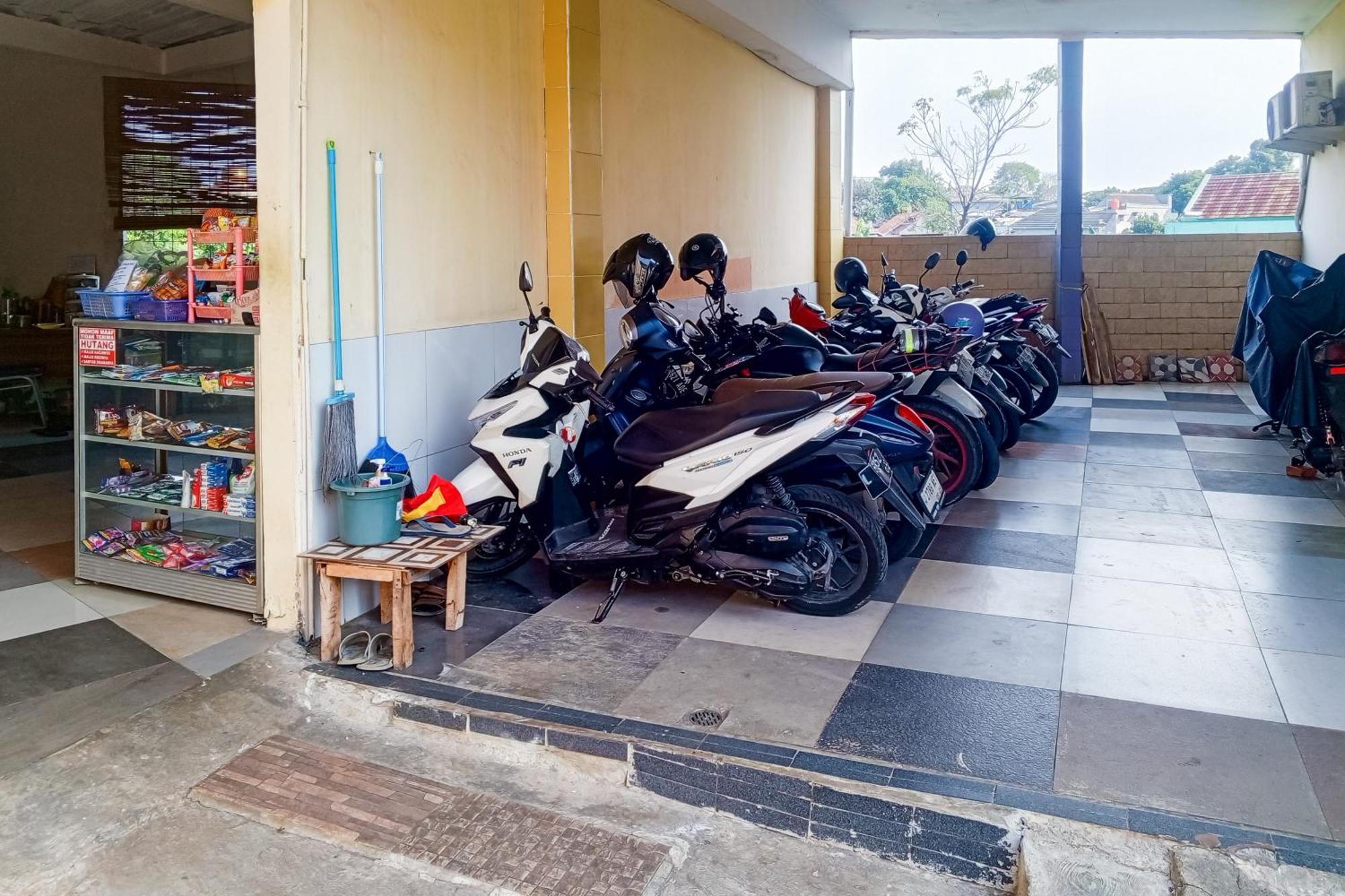 Malibu Syariah Bogor Redpartner Hotel Ngoại thất bức ảnh