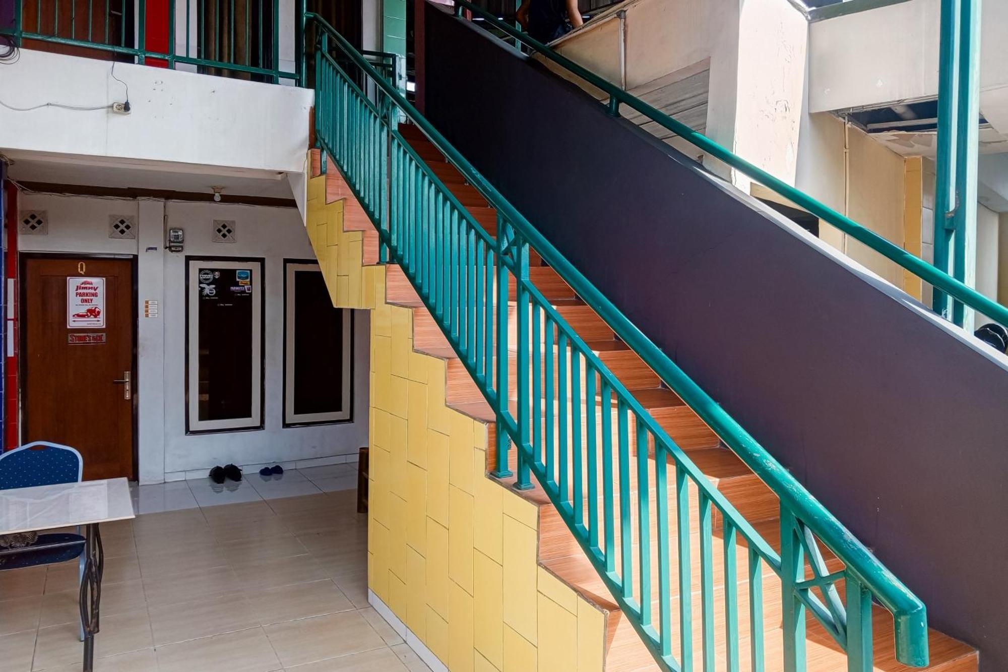 Malibu Syariah Bogor Redpartner Hotel Ngoại thất bức ảnh